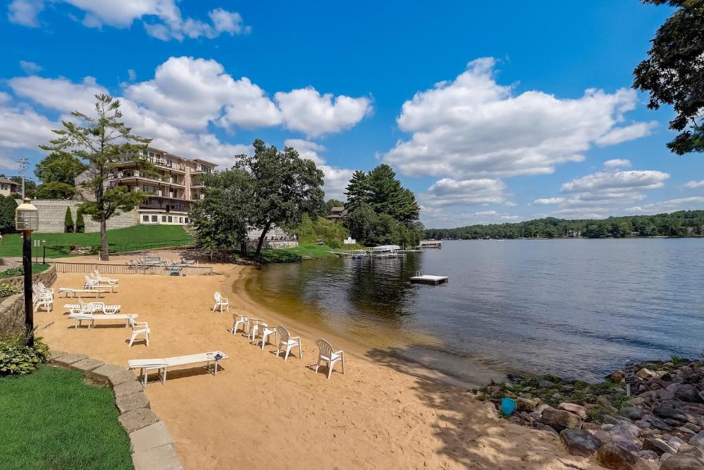 Wfc Lakefront Views Family Or Romance Wisconsin Dells Exterior photo